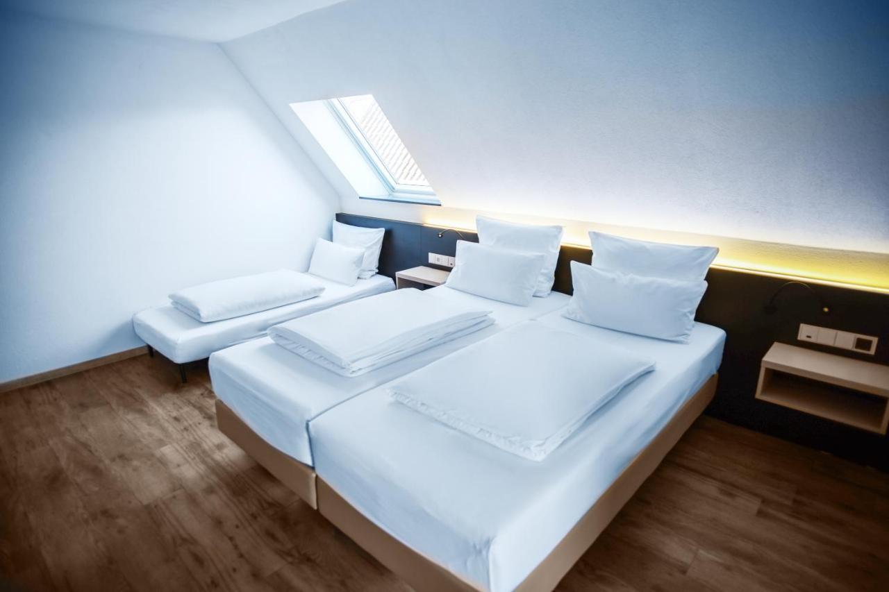 Hotel U7 Metzingen  Ngoại thất bức ảnh