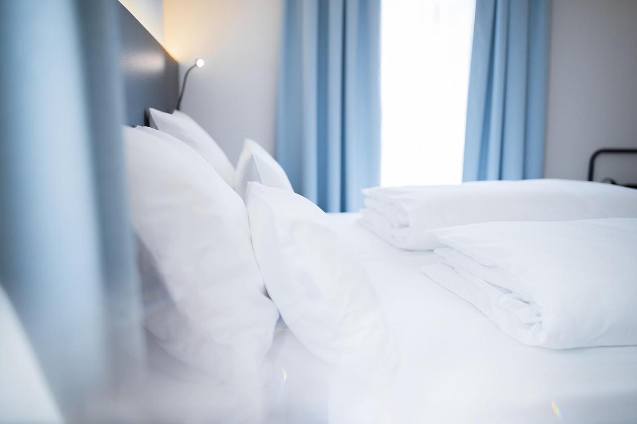 Hotel U7 Metzingen  Ngoại thất bức ảnh